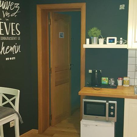 Location Court Terme Bed and Breakfast Namur Exteriör bild