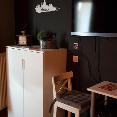 Location Court Terme Bed and Breakfast Namur Exteriör bild