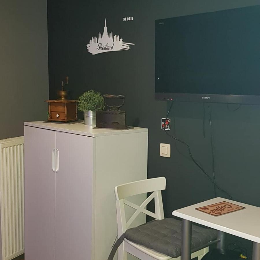 Location Court Terme Bed and Breakfast Namur Exteriör bild