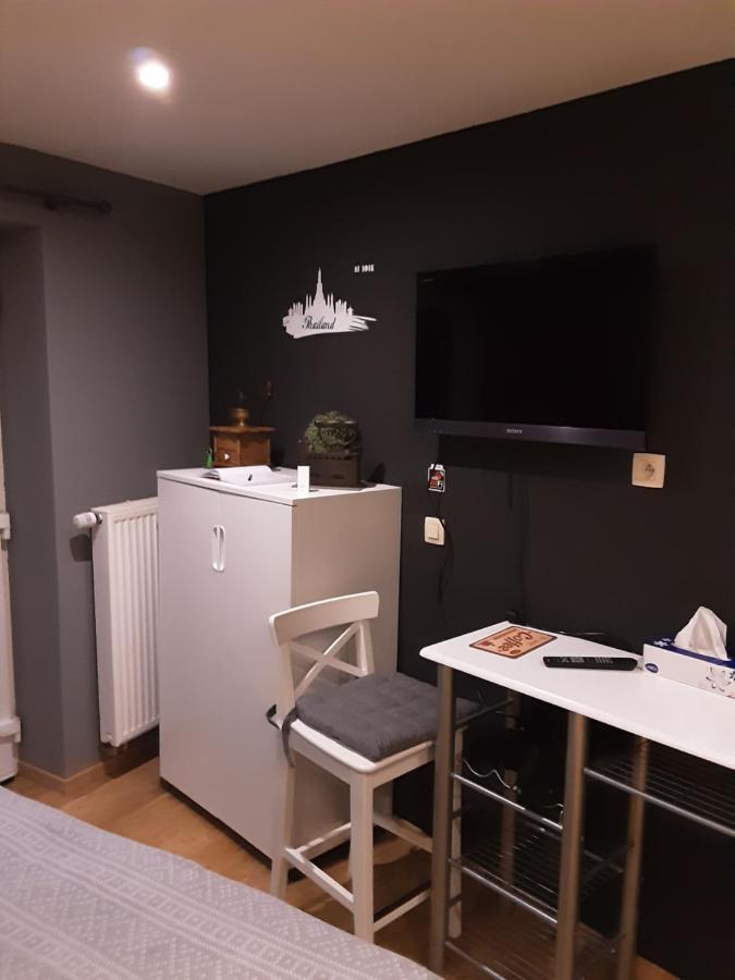 Location Court Terme Bed and Breakfast Namur Exteriör bild