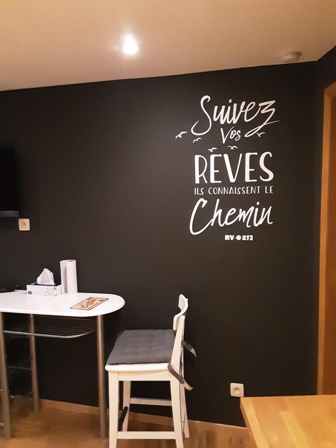 Location Court Terme Bed and Breakfast Namur Exteriör bild